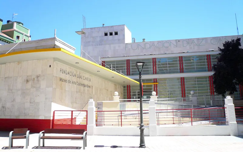 FUNDACIÓN DÍAZ CANEJA