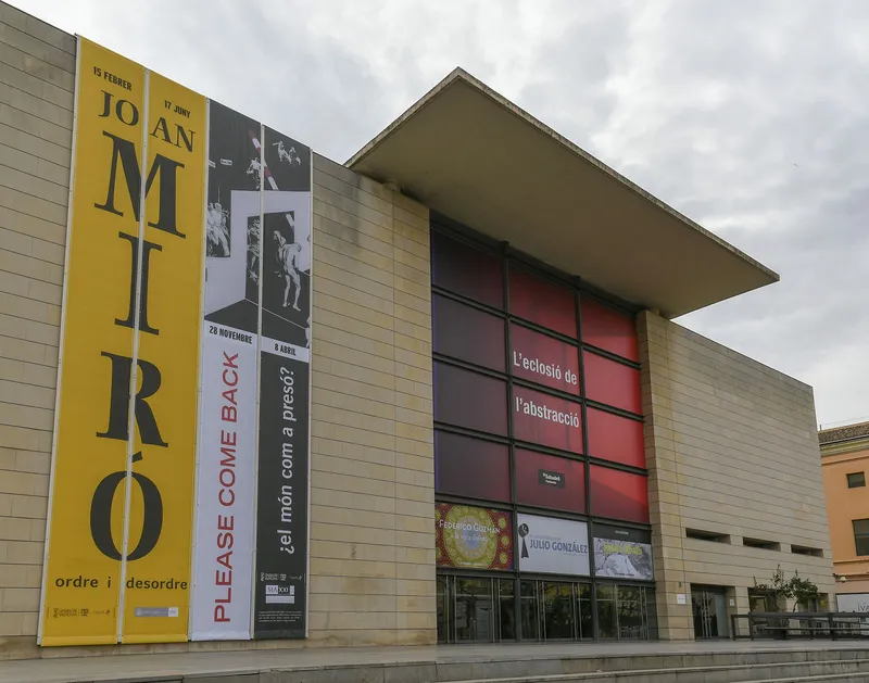 INSTITUT VALENCIÀ D'ART MODERN (IVAM)