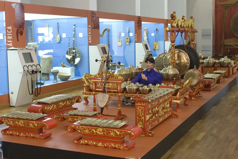 MUSEO DE LA MUSICA ÉTNICA DE BARRANDA