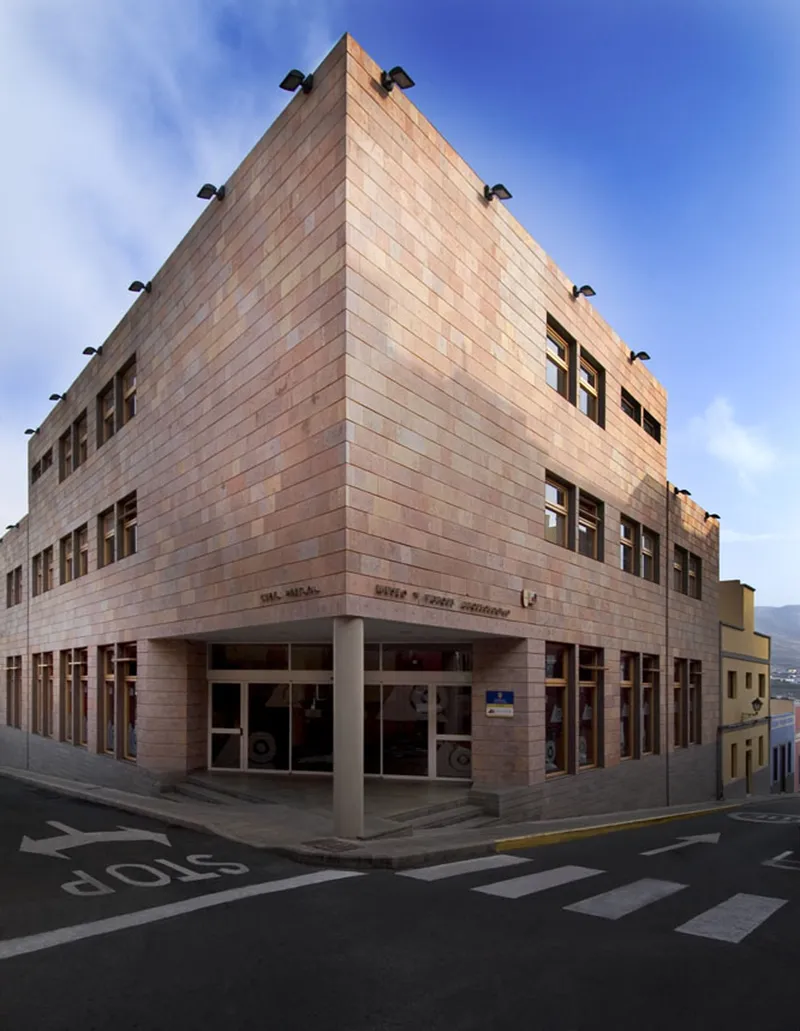 MUSEO Y PARQUE ARQUEOLÓGICO CUEVA PINTADA