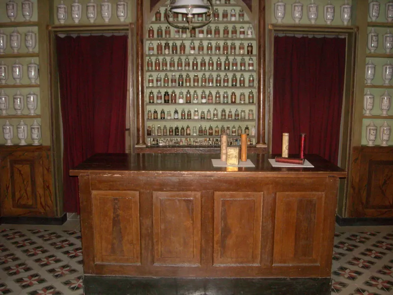 MUSEU-ARXIU TOMÀS BALVEY