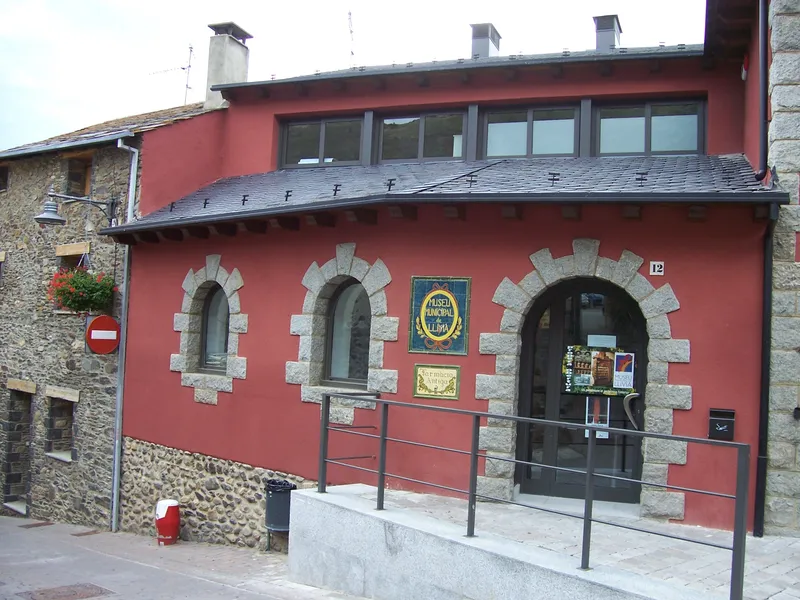 MUSEU MUNICIPAL DE LLÍVIA