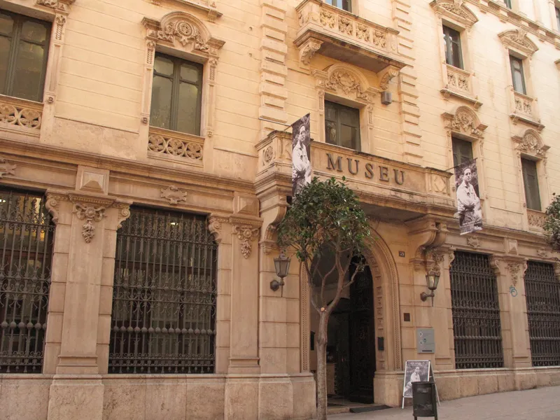 MUSEU SALVADOR VILASECA