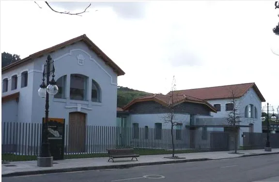 PINACOTECA MUNICIPAL DE LANGREO EDUARDO ÚRCULO