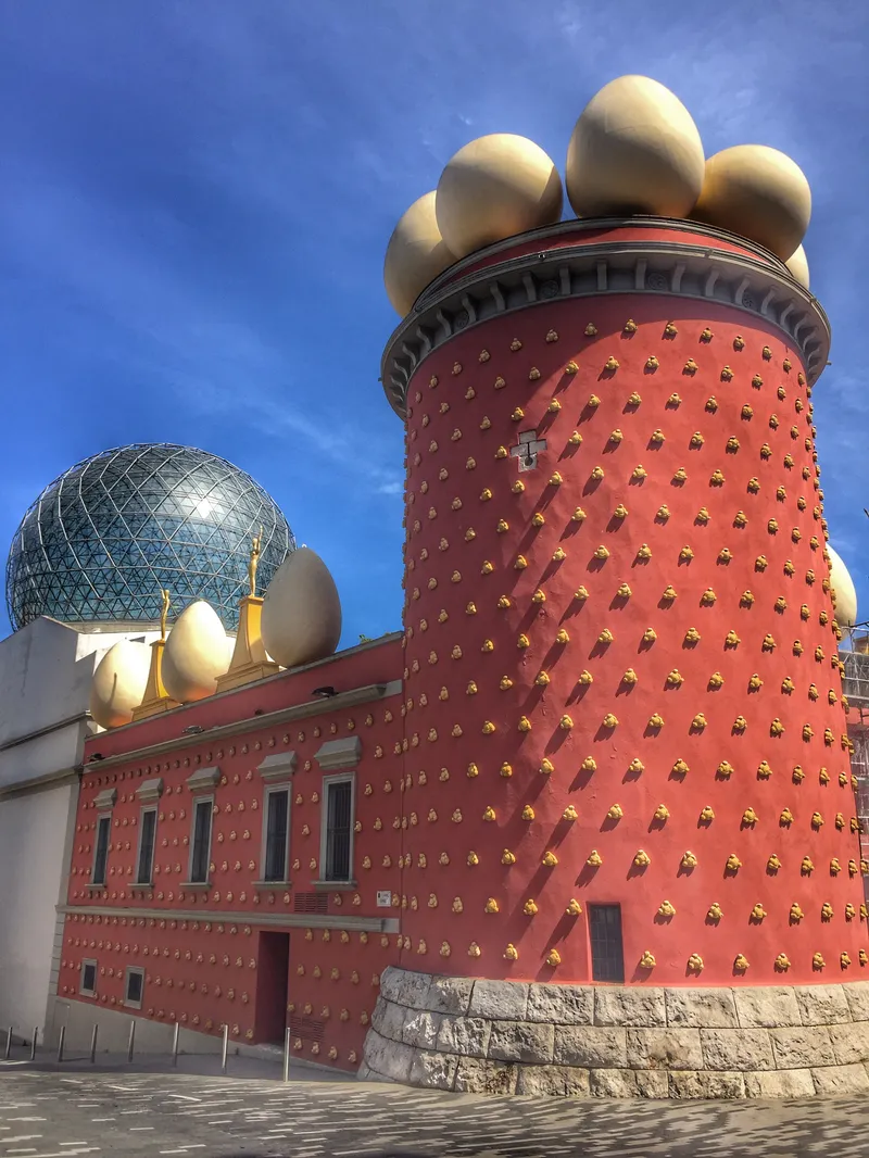 TEATRE-MUSEU DALÍ